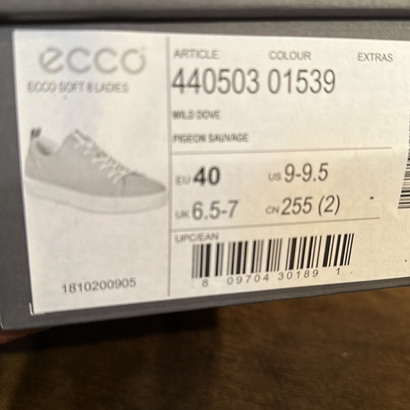 COPY - Ecco Soft Laces Shoes. US Size 9-9.5. - Picture 6 of 7
